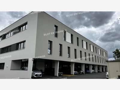 A louer bureaux 190m² Saint-Grégoire Pentagone 2
