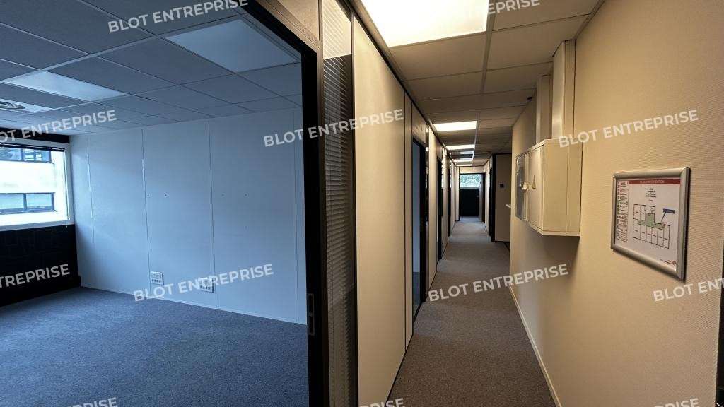 A louer bureaux 190m² Saint-Grégoire Pentagone 2