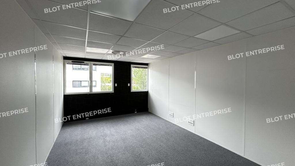 A louer bureaux 190m² Saint-Grégoire Pentagone 2