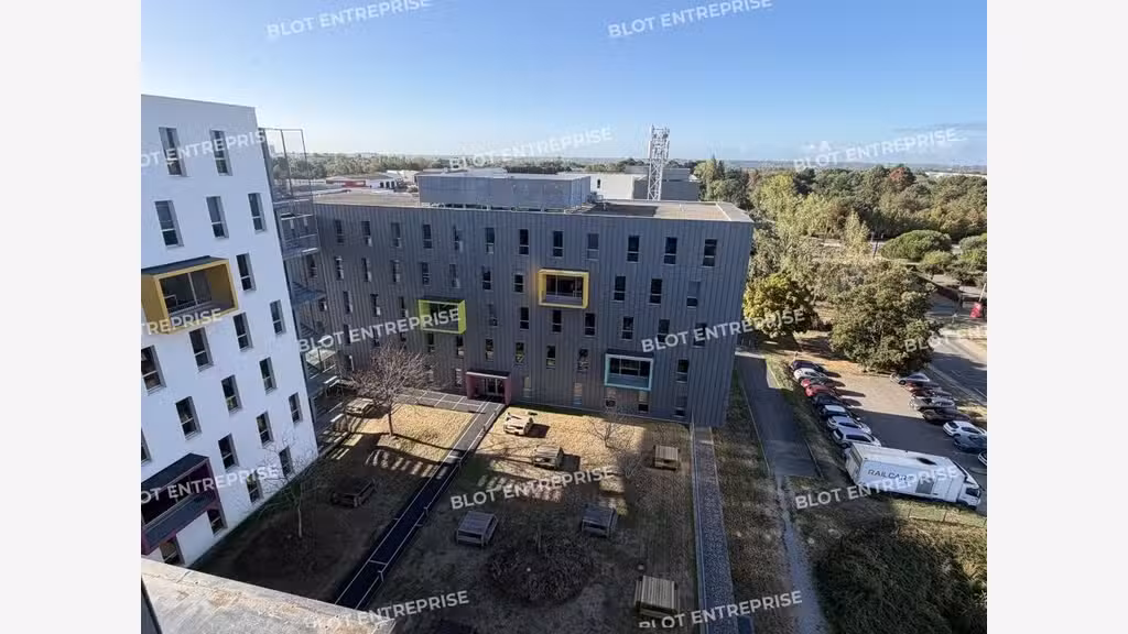 À LOUER - BUREAUX - 750 M² - SAINT HERBLAIN