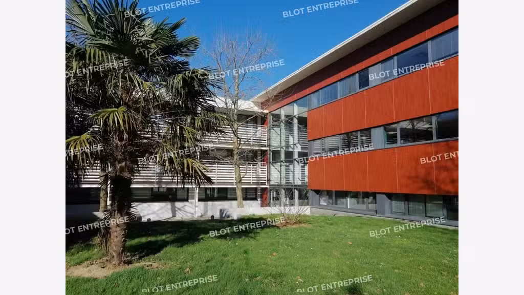 A louer bureaux 353m² à Saint-Herblain Moulin Neuf