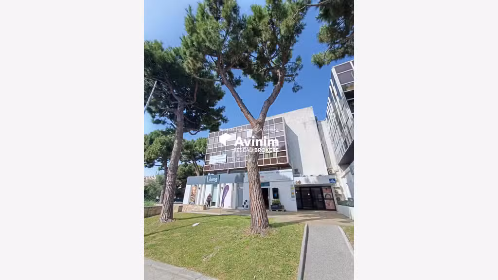 Bureaux 147 m² à louer – Face à CAP 3000
