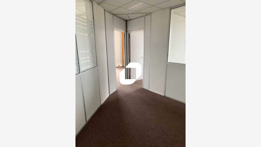 A louer Bureaux 133m² Saint maur des fosses