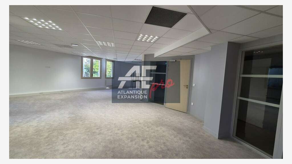 44 - SAINT-NAZAIRE - PLATEAU DE BUREAU GARE SAINT