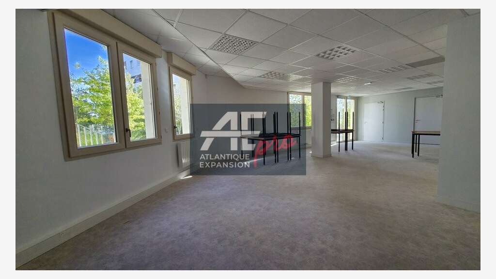 44 - SAINT-NAZAIRE - PLATEAU DE BUREAU GARE SAINT