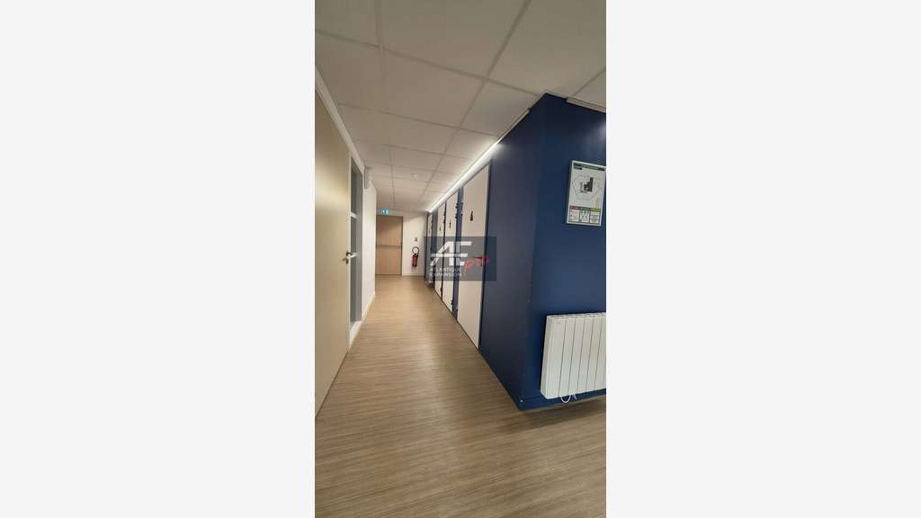 44 - SAINT-NAZAIRE - PLATEAU DE BUREAU GARE SAINT