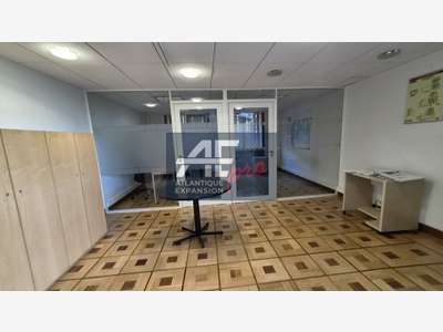 A louer bureaux 32m² en RDC PMR à Saint-Nazaire 