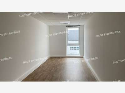 À LOUER - BUREAUX - 19 M² - SAINT NAZAIRE