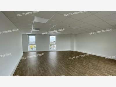 À LOUER - BUREAUX - 60 m² - SAINT NAZAIRE