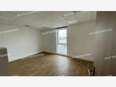 À LOUER - BUREAUX - 26 m² - SAINT NAZAIRE