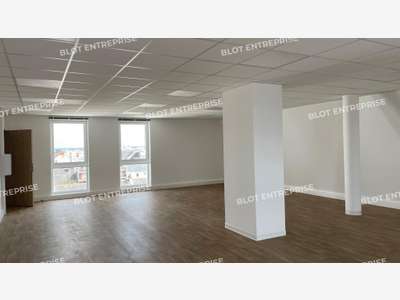À LOUER - BUREAUX - 360 m² - SAINT NAZAIRE