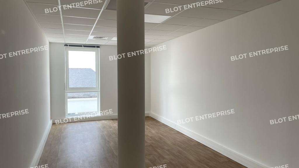 A louer bureaux 284m² à Saint Nazaire centre