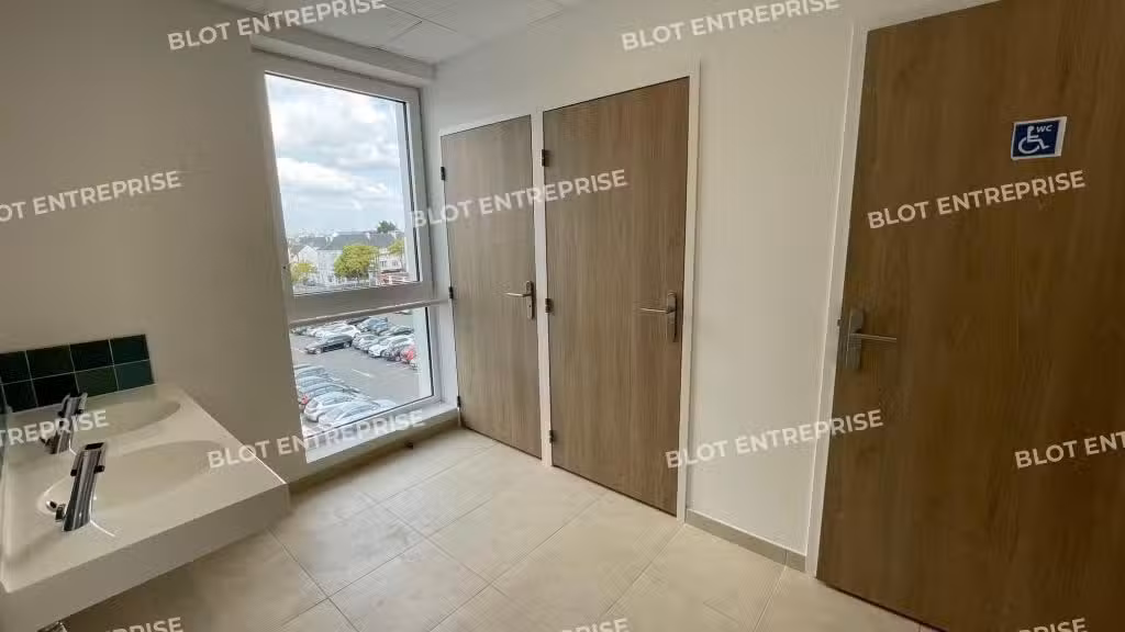A louer bureaux 284m² à Saint Nazaire centre