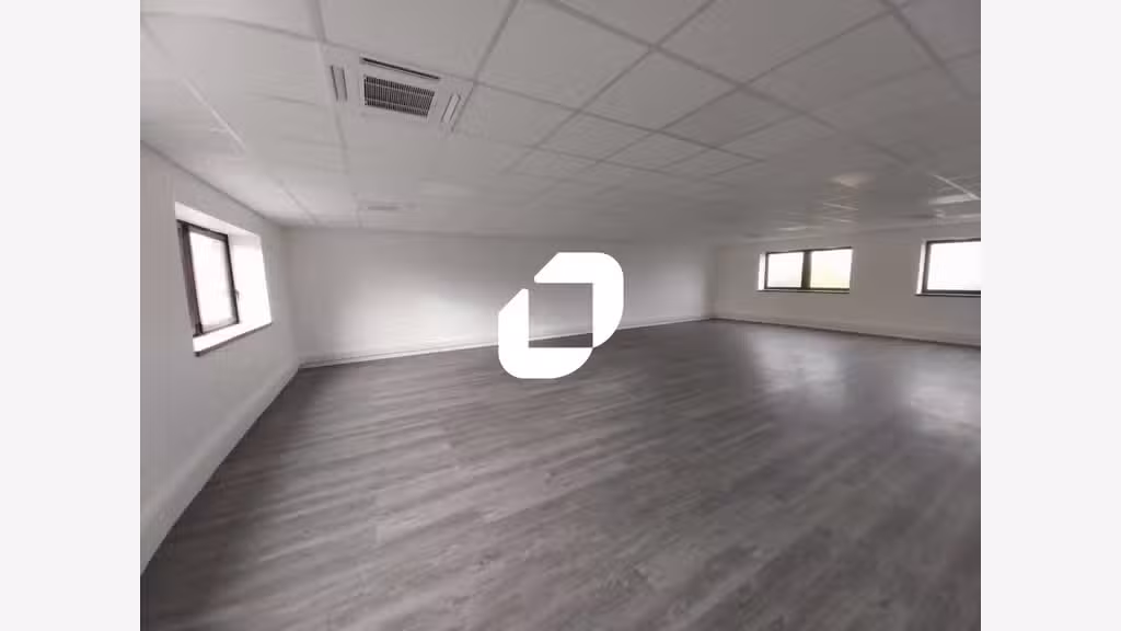 A louer Bureaux 763m² Saint ouen l'aumone