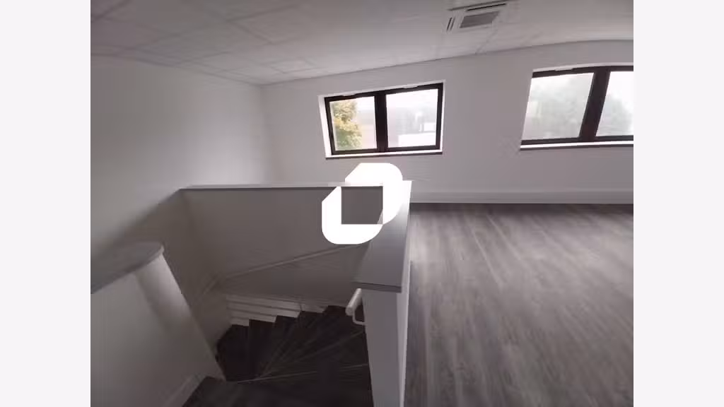 A louer Bureaux 763m² Saint ouen l'aumone