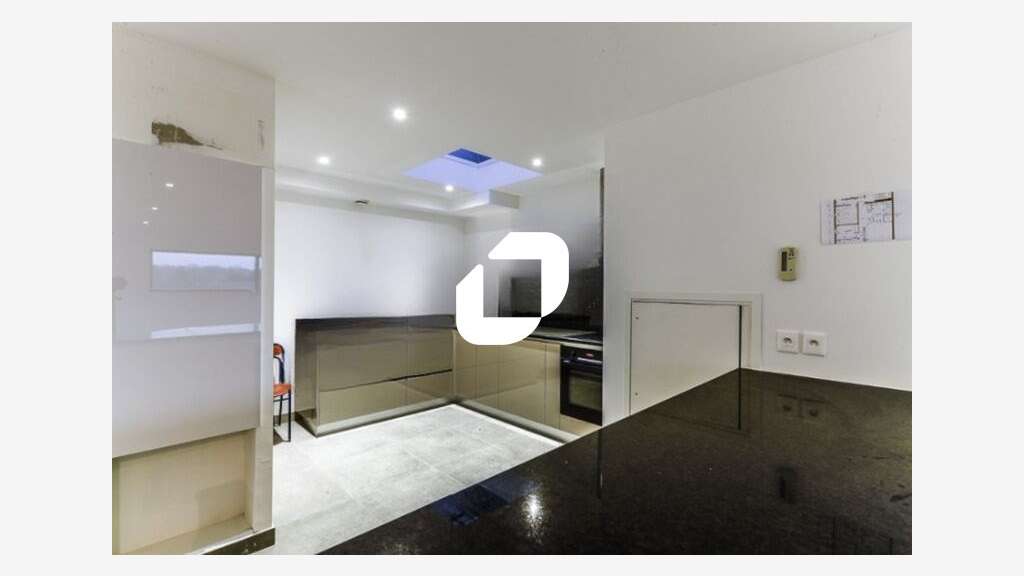 A louer Bureaux 1080m² Saint pierre du perray