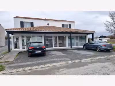 A louer local commercial 48m² à St-Pierre d'Oléron
