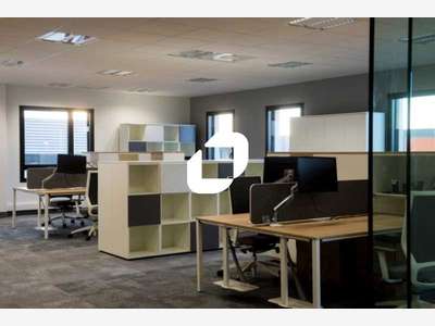 A louer Bureaux 1065m² Saint priest
