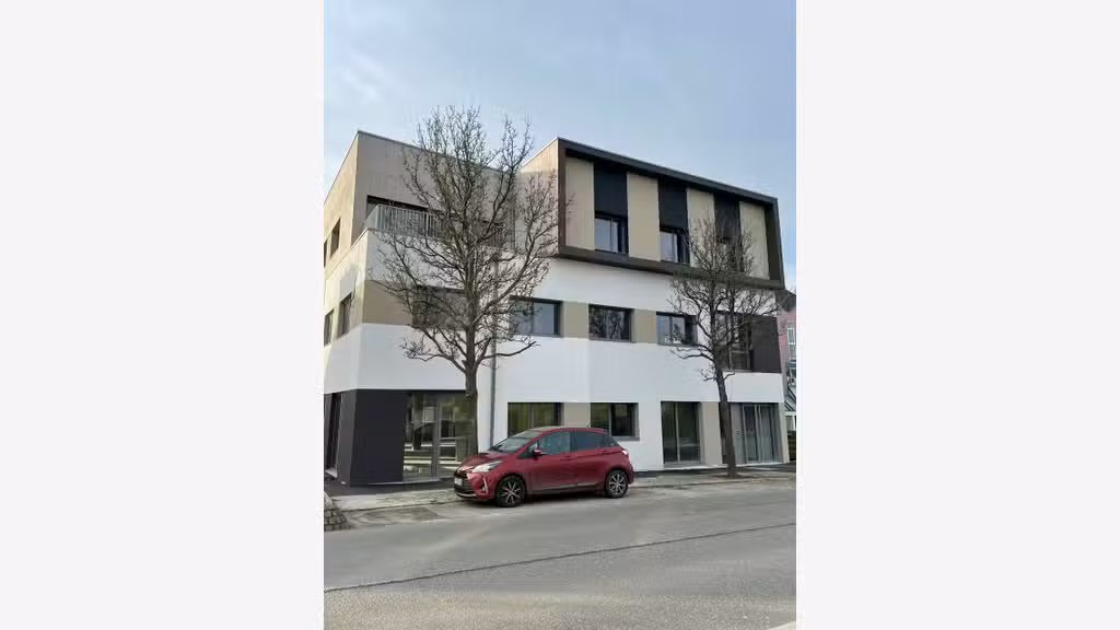 Loue bureaux neufs de 296m² en RDC à Saint Renan
