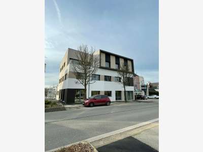 Loue bureaux neufs de 296m² en RDC à Saint Renan