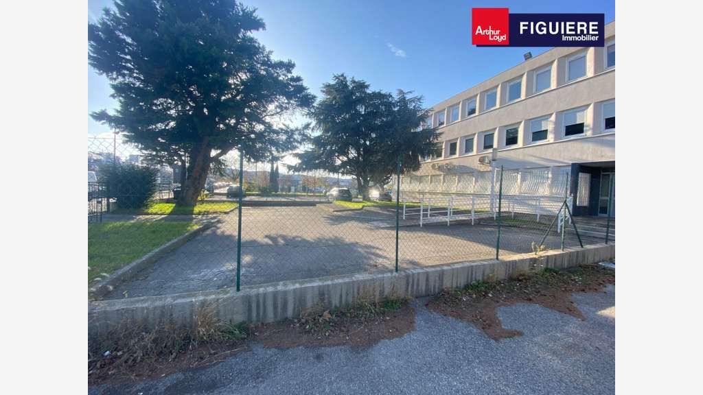 Bureaux aménagés 471m² PMR à louer ZA La Gandonne