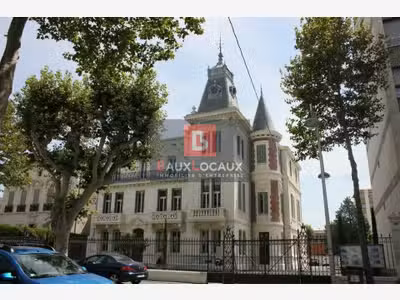 Location bureaux prestige 265m² Salon de Provence
