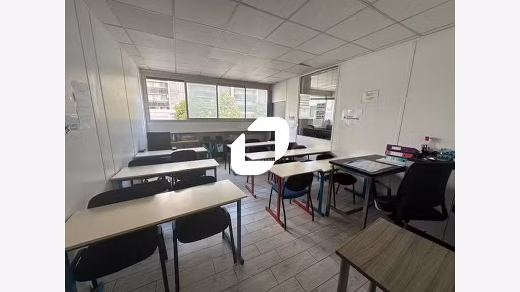 A louer Bureaux 428m² Sarcelles