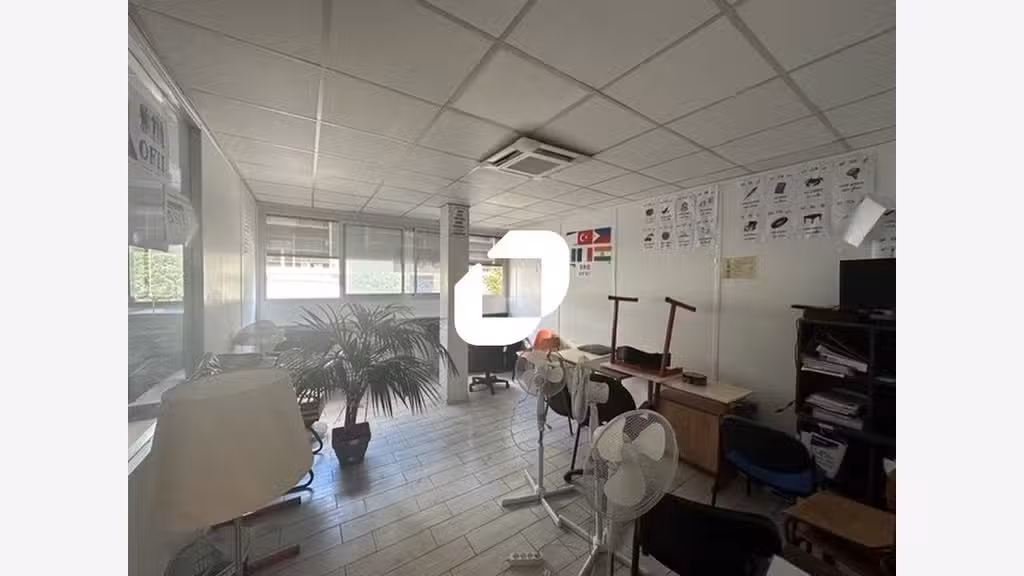 A louer Bureaux 428m² Sarcelles