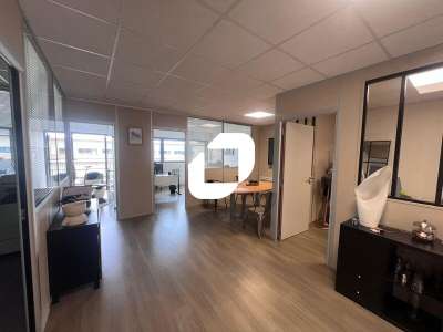 A louer Bureaux 80m² Serris