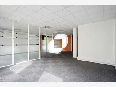 A louer Bureaux 74m² Serris