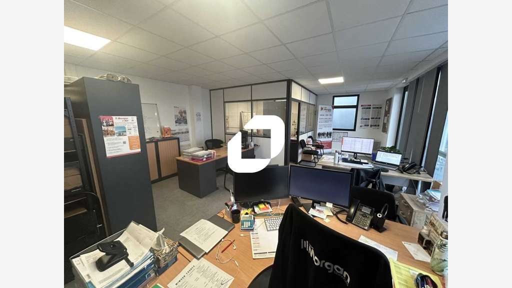 A louer Bureaux 60m² Servon
