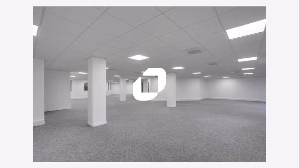 A louer Bureaux 147m² Sevres