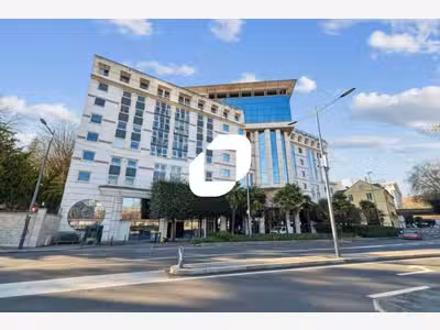 A louer Bureaux 1307m² Sevres