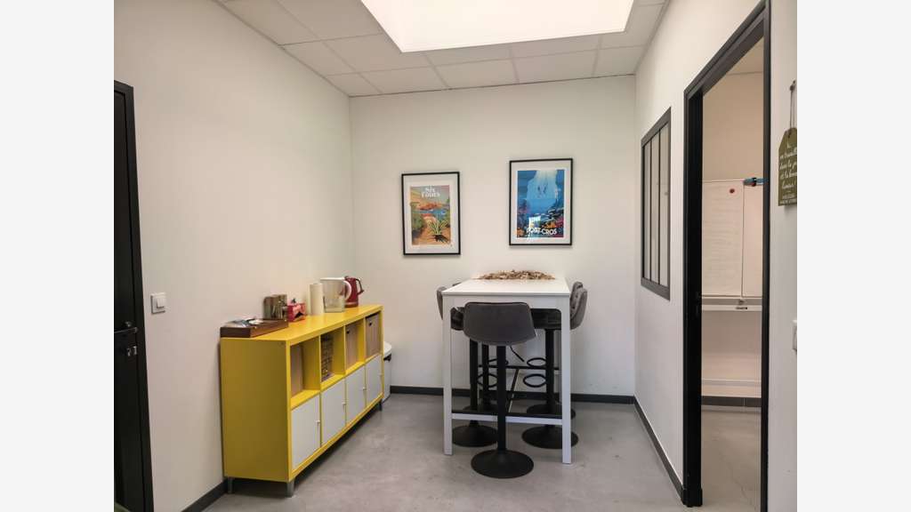 A louer bureaux 100m² zac des playes Six-Fours
