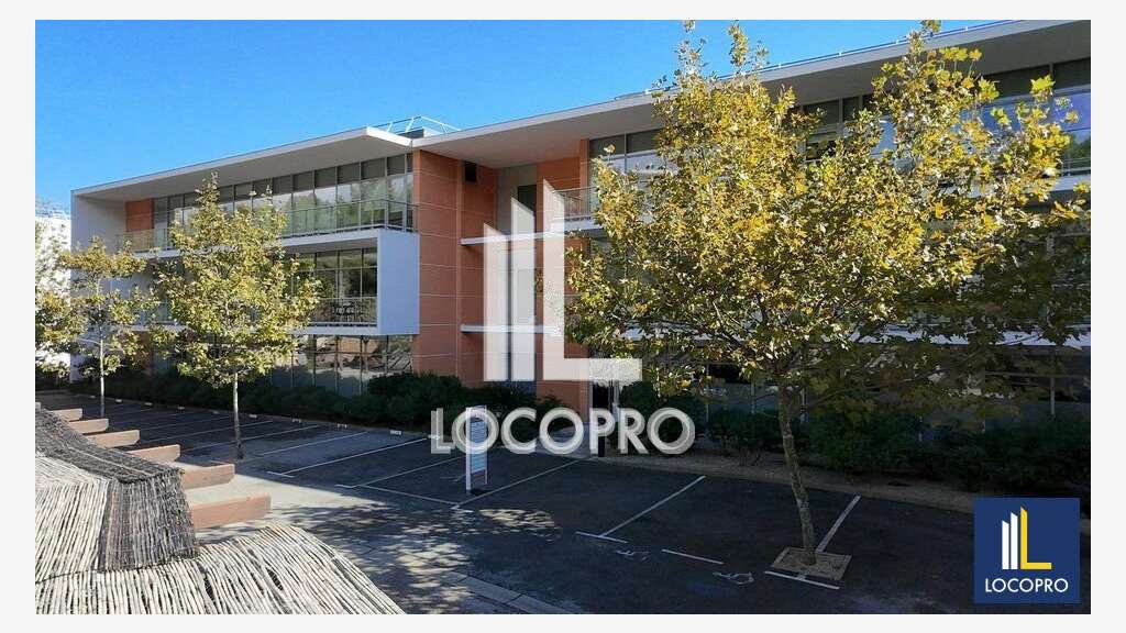 A louer bureaux modernes 341m² à Sophia-Antipolis