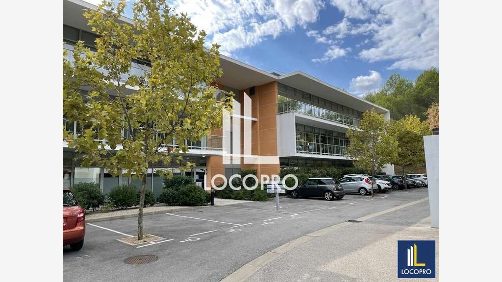 A louer bureaux modernes 646m² à Sophia-Antipolis