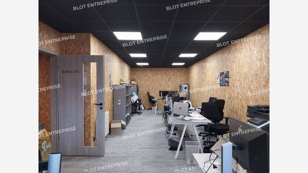 A louer bureau indépendant de 45m² à Taden