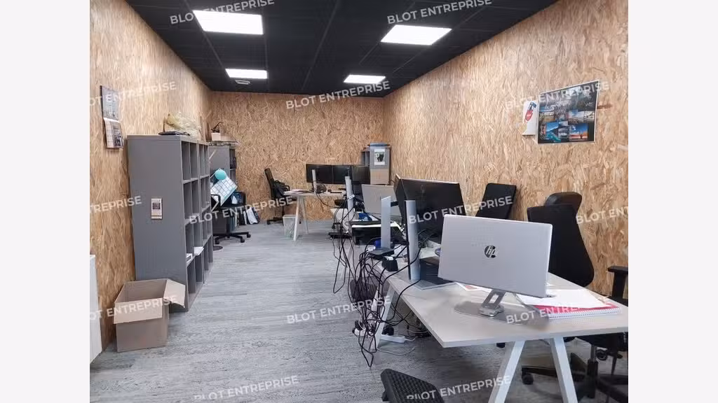A louer bureau indépendant de 45m² à Taden