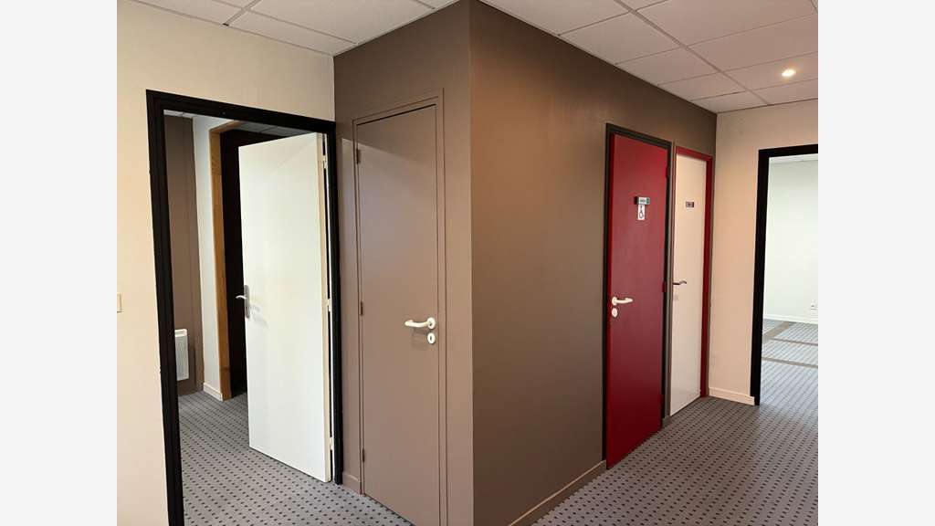 A louer bureau 50m² dans un ensemble médical Taden