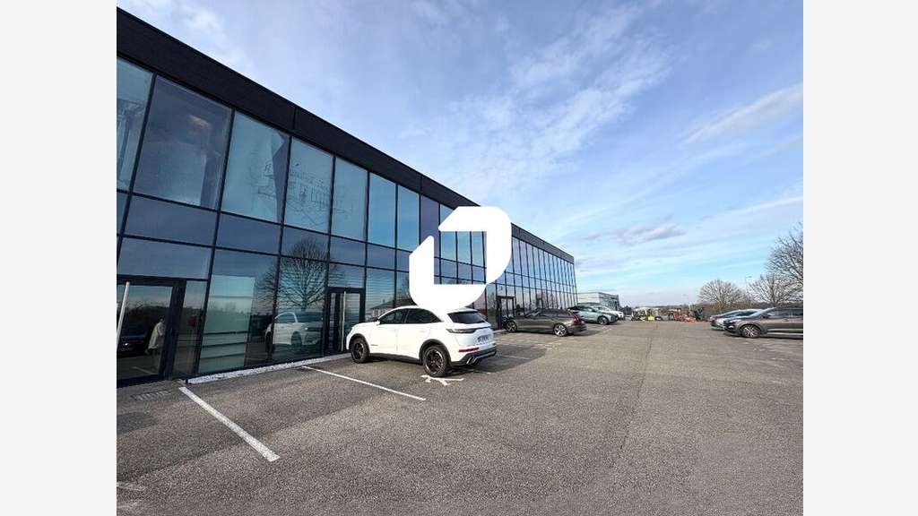 A louer Bureaux 84m² Taluyers