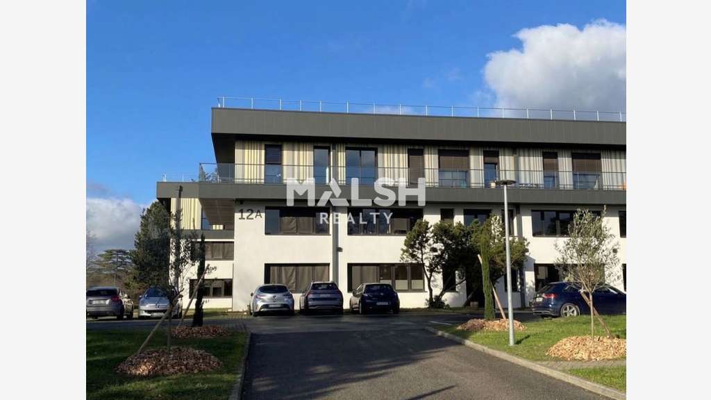 Bureaux à louer 132m² avec stationnements à Tassin