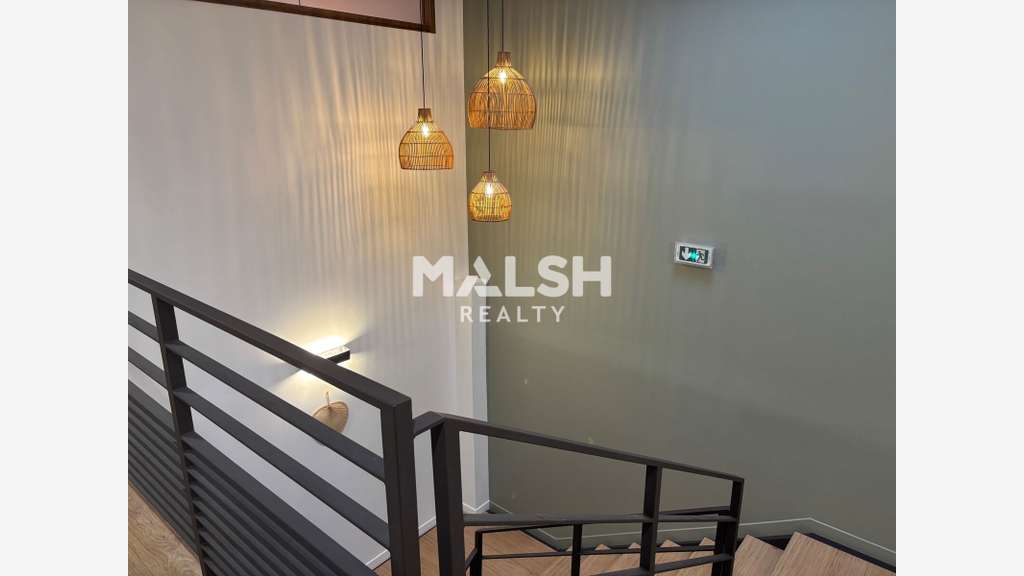 Bureaux à louer 132m² avec stationnements à Tassin