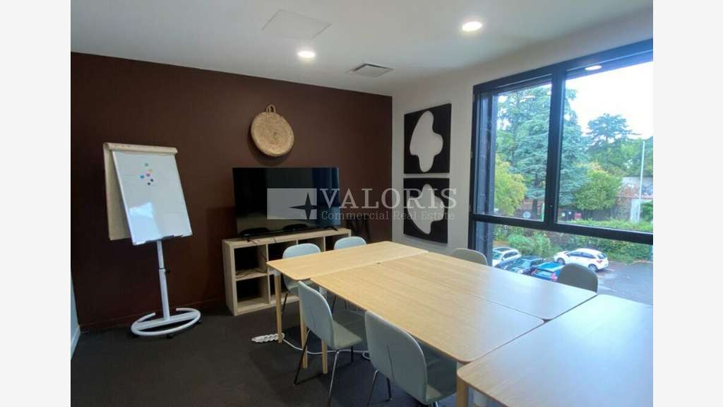 Bureaux 139m² R+2 à louer à Tassin-la-Demi-Lune