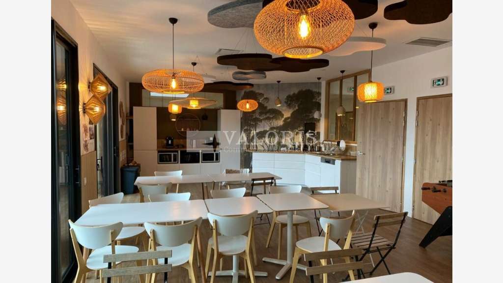 Bureaux 139m² R+2 à louer à Tassin-la-Demi-Lune