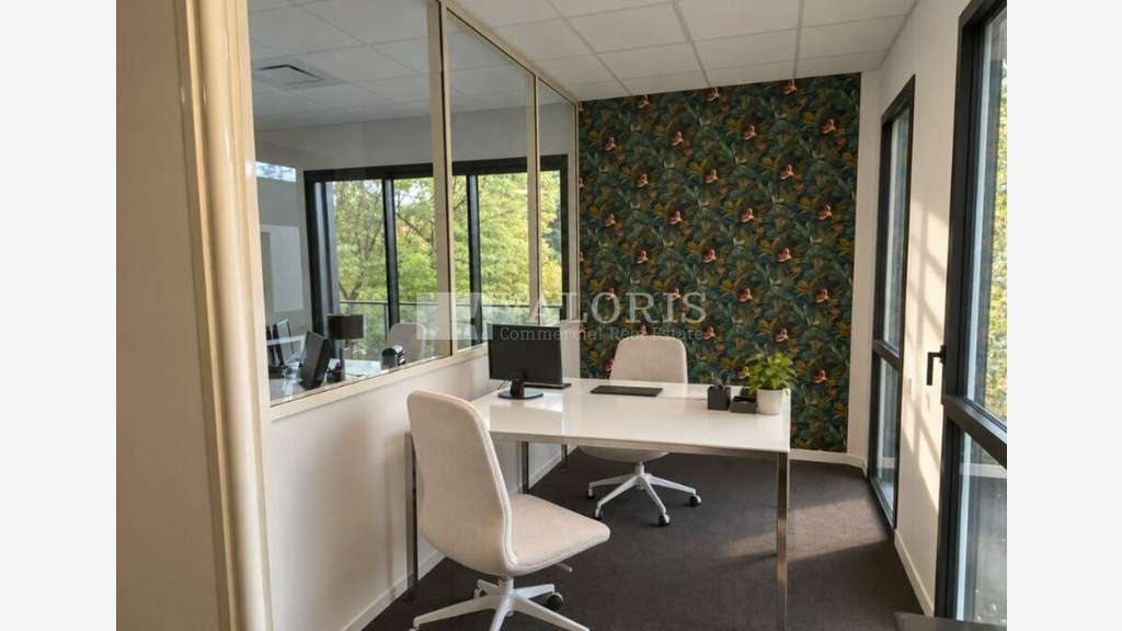 Bureaux 139m² R+2 à louer à Tassin-la-Demi-Lune
