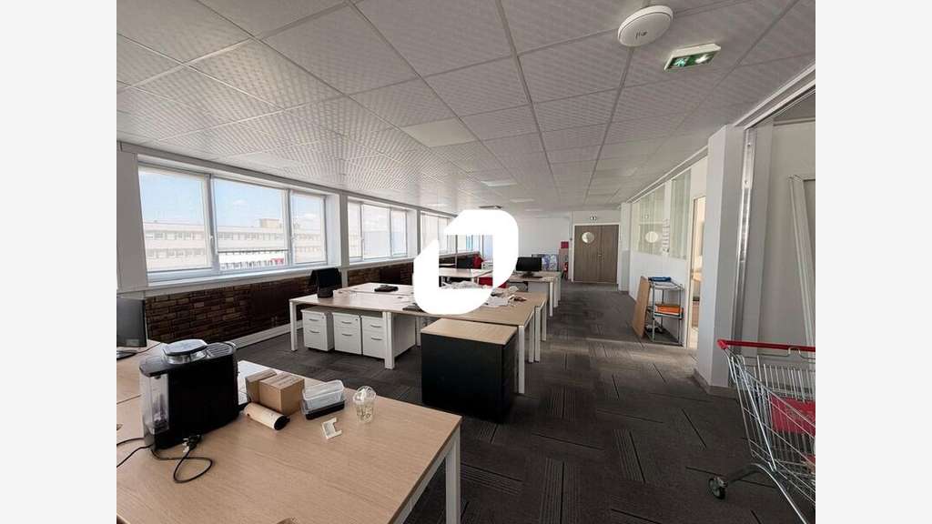 A louer Bureaux 625m² Thiais