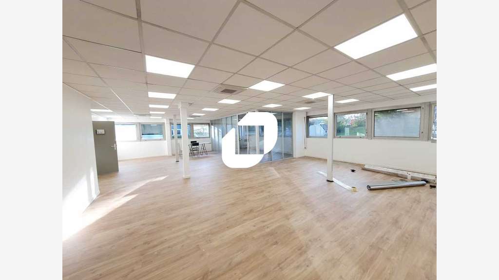 A louer Bureaux 100m² Torcy