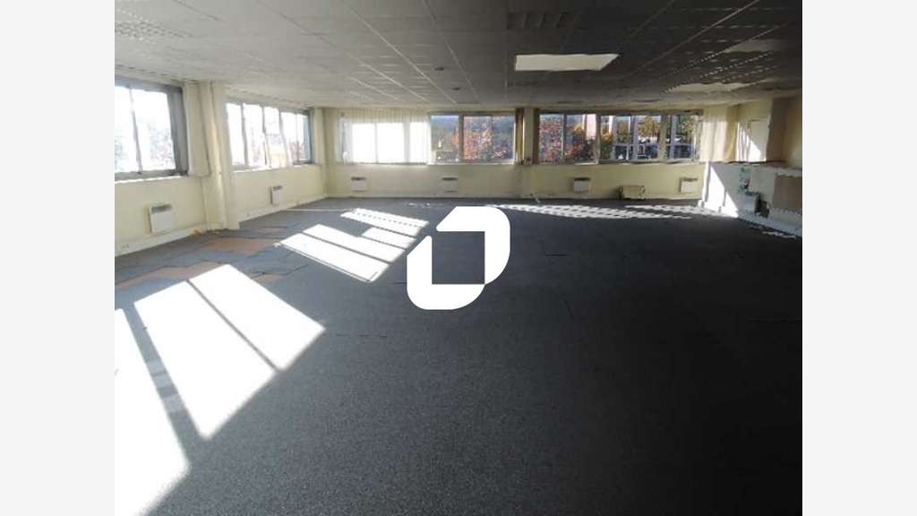 A louer Bureaux 530m² Torcy
