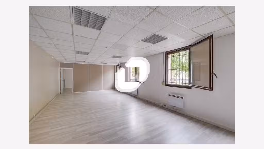 A louer Bureaux 230m² Torcy