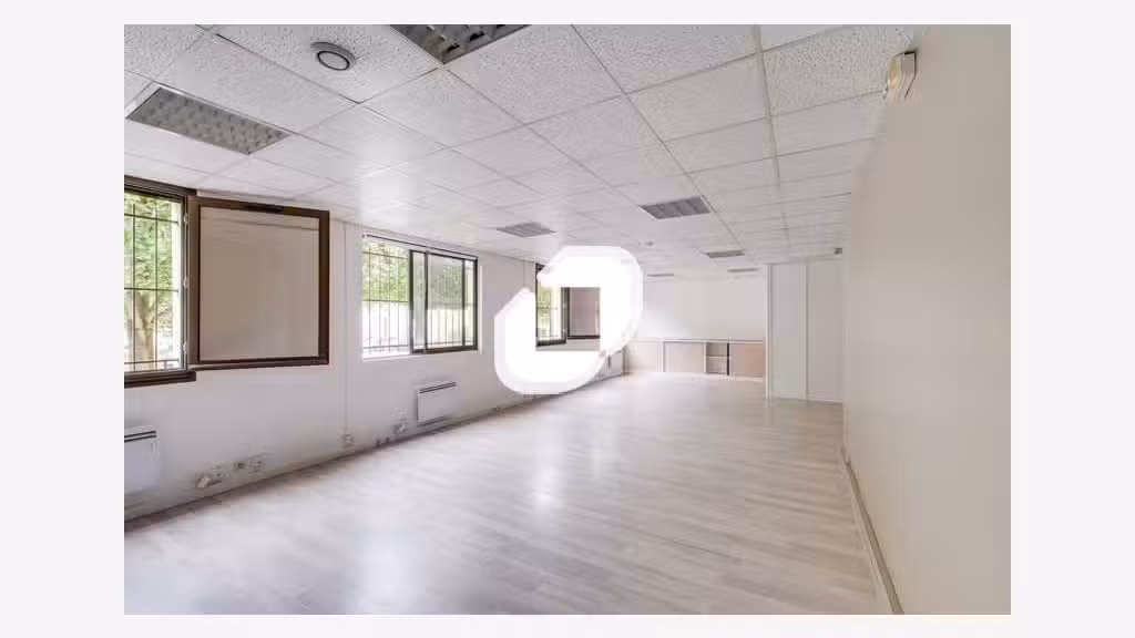 A louer Bureaux 230m² Torcy